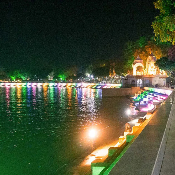 AHMEDABAD MUNICIPAL CORPORATION – RGBW Lighting at Kankariya Lake